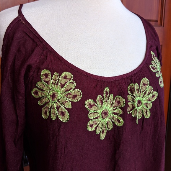 *5 For $25* Cold Shoulder Top - Picture 4 of 5